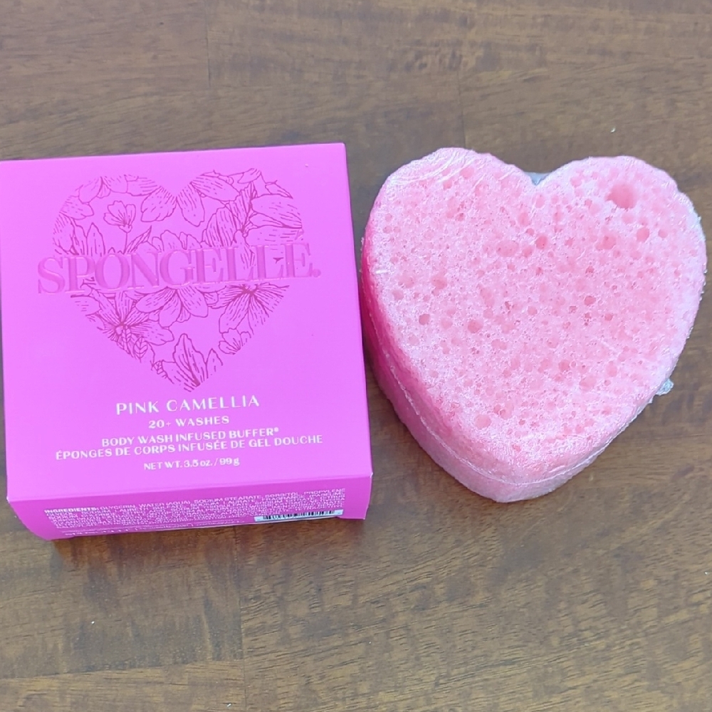 Spongelle Pink Camellia Infused Buffer - Picture 3 of 5